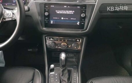 Volkswagen Tiguan II, 2022 год, 2 250 000 рублей, 12 фотография