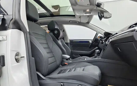 Volkswagen Passat CC, 2022 год, 3 581 027 рублей, 8 фотография