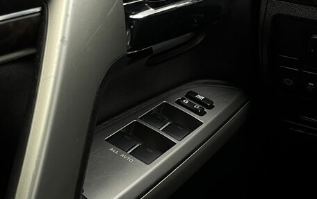 Toyota Land Cruiser 200, 2012 год, 3 390 000 рублей, 20 фотография