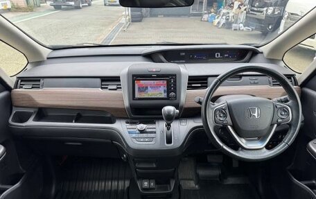 Honda Freed II, 2022 год, 1 312 000 рублей, 11 фотография