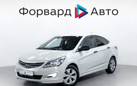Hyundai Solaris II рестайлинг, 2015 год, 999 900 рублей, 3 фотография