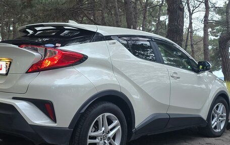 Toyota C-HR I рестайлинг, 2019 год, 2 450 000 рублей, 2 фотография