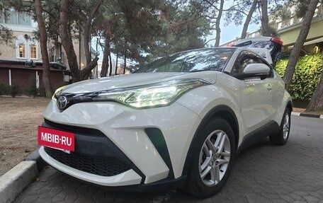 Toyota C-HR I рестайлинг, 2019 год, 2 450 000 рублей, 6 фотография
