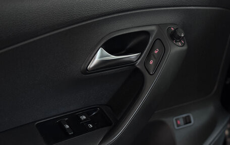 Volkswagen Polo VI (EU Market), 2013 год, 699 000 рублей, 22 фотография