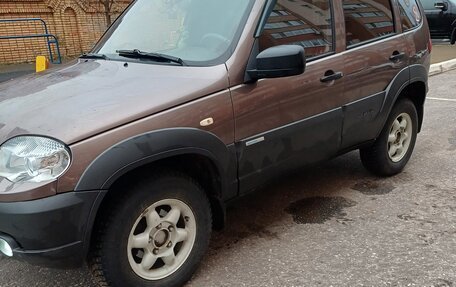 Chevrolet Niva I рестайлинг, 2013 год, 530 000 рублей, 3 фотография