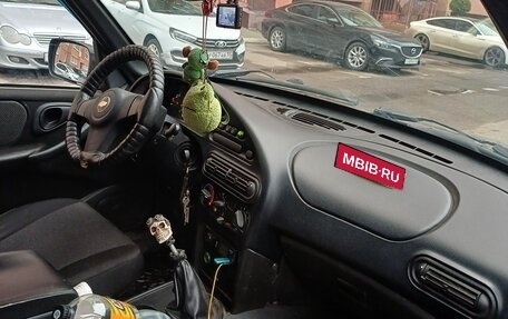 Chevrolet Niva I рестайлинг, 2013 год, 530 000 рублей, 4 фотография