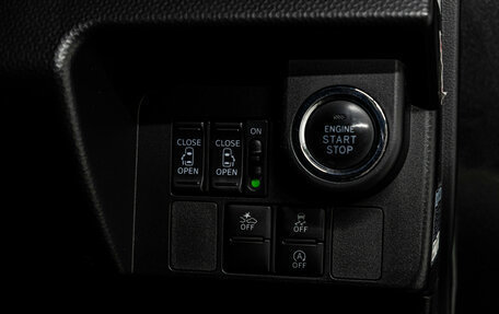 Toyota Tank I, 2018 год, 1 200 000 рублей, 18 фотография