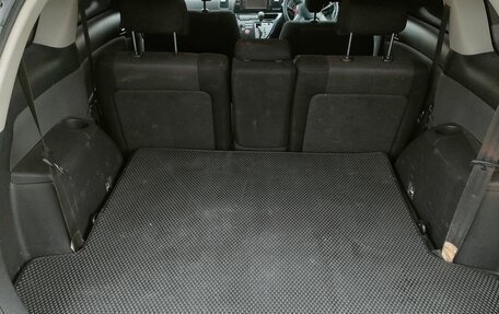 Toyota Wish II, 2003 год, 750 000 рублей, 6 фотография