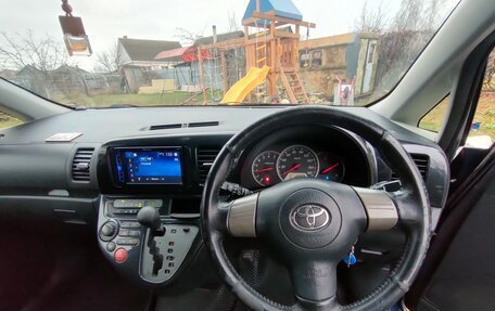 Toyota Wish II, 2003 год, 750 000 рублей, 12 фотография