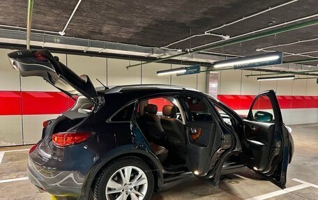 Infiniti FX II, 2012 год, 2 400 000 рублей, 6 фотография