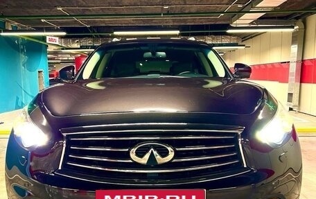 Infiniti FX II, 2012 год, 2 400 000 рублей, 2 фотография