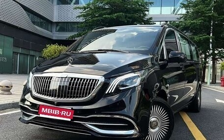 Mercedes-Benz Vito, 2023 год, 5 980 000 рублей, 1 фотография