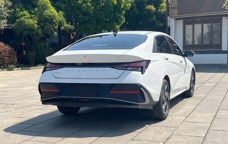 Hyundai Elantra, 2023 год, 1 470 006 рублей, 4 фотография