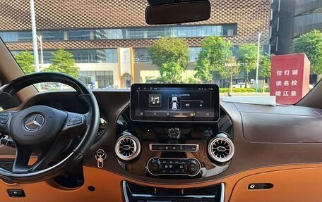 Mercedes-Benz Vito, 2023 год, 5 980 000 рублей, 8 фотография