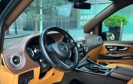 Mercedes-Benz Vito, 2023 год, 5 980 000 рублей, 9 фотография