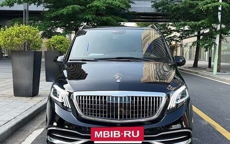 Mercedes-Benz Vito, 2023 год, 5 980 000 рублей, 2 фотография