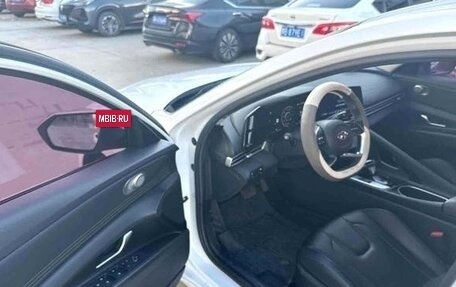 Hyundai Elantra, 2023 год, 1 600 006 рублей, 6 фотография