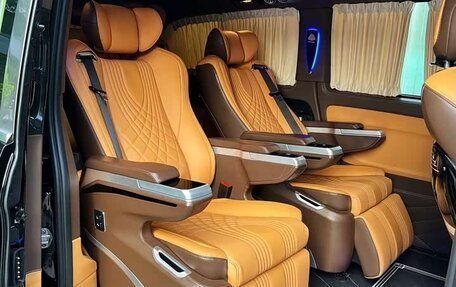 Mercedes-Benz Vito, 2023 год, 5 980 000 рублей, 13 фотография