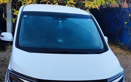 Honda Stepwgn IV, 2020 год, 2 650 000 рублей, 2 фотография