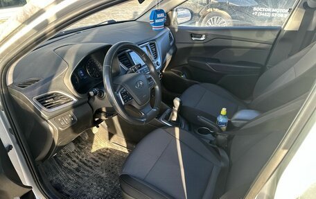 Hyundai Solaris II рестайлинг, 2018 год, 1 099 000 рублей, 5 фотография