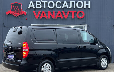 Hyundai Grand Starex Grand Starex I рестайлинг 2, 2017 год, 3 200 000 рублей, 8 фотография