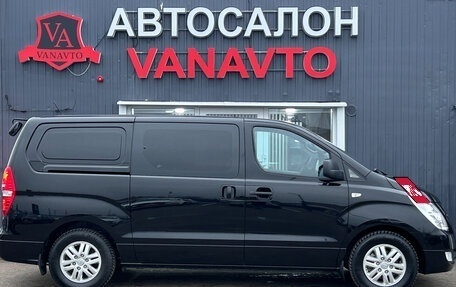 Hyundai Grand Starex Grand Starex I рестайлинг 2, 2017 год, 3 200 000 рублей, 4 фотография