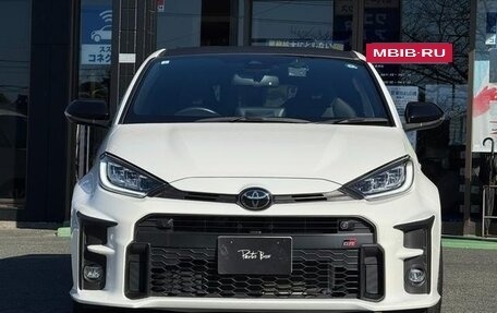 Toyota Yaris, 2020 год, 1 530 007 рублей, 2 фотография