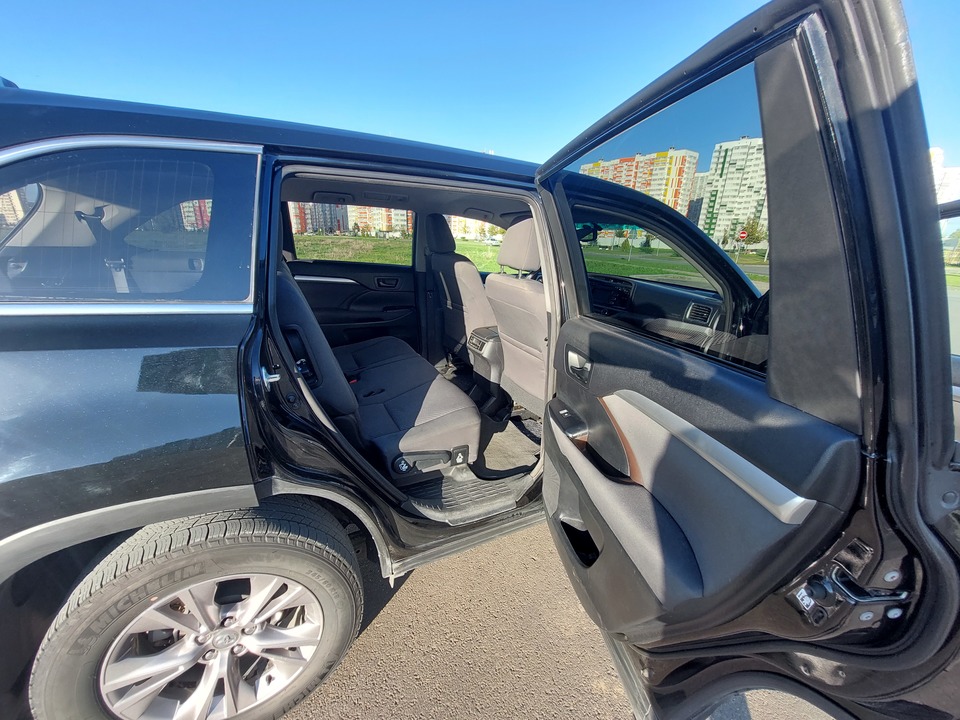 Toyota Highlander III, 2015 год, 2 320 000 рублей, 20 фотография