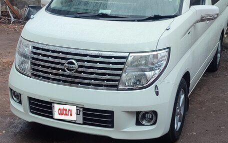 Nissan Elgrand III, 2005 год, 789 000 рублей, 1 фотография