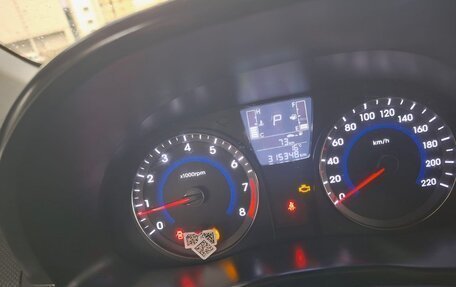 Hyundai Solaris II рестайлинг, 2015 год, 485 000 рублей, 26 фотография