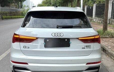 Audi Q3, 2022 год, 2 100 000 рублей, 3 фотография