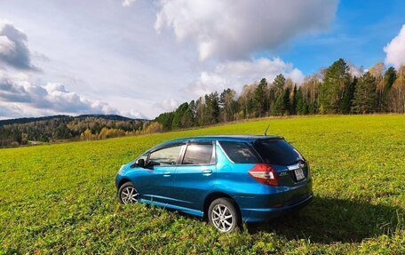 Honda Fit Shuttle I рестайлинг, 2012 год, 1 150 000 рублей, 27 фотография
