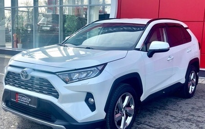 Toyota RAV4, 2020 год, 3 000 000 рублей, 1 фотография