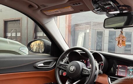 Alfa Romeo Giulia II, 2020 год, 2 300 000 рублей, 19 фотография