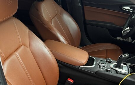 Alfa Romeo Giulia II, 2020 год, 2 300 000 рублей, 20 фотография