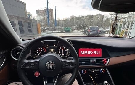 Alfa Romeo Giulia II, 2020 год, 2 300 000 рублей, 23 фотография