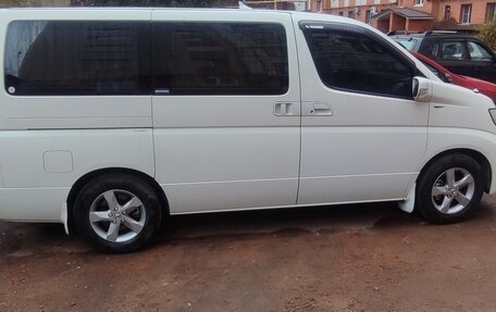 Nissan Elgrand III, 2005 год, 789 000 рублей, 3 фотография