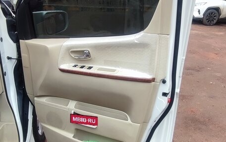 Nissan Elgrand III, 2005 год, 789 000 рублей, 13 фотография