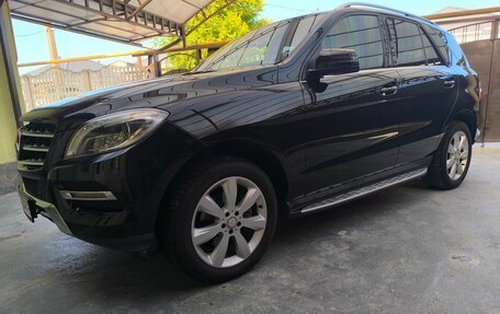 Mercedes-Benz M-Класс, 2013 год, 2 500 000 рублей, 4 фотография