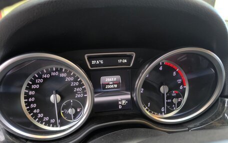 Mercedes-Benz M-Класс, 2013 год, 2 500 000 рублей, 15 фотография