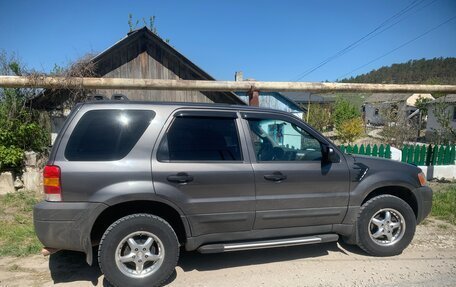 Ford Escape II, 2004 год, 750 000 рублей, 3 фотография