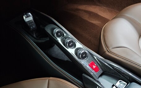 Ferrari F8, 2021 год, 26 976 500 рублей, 9 фотография