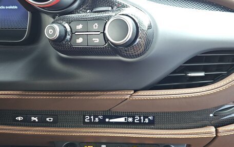 Ferrari F8, 2021 год, 26 976 500 рублей, 16 фотография