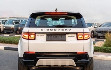 Land Rover Discovery Sport I рестайлинг, 2025 год, 7 390 000 рублей, 6 фотография