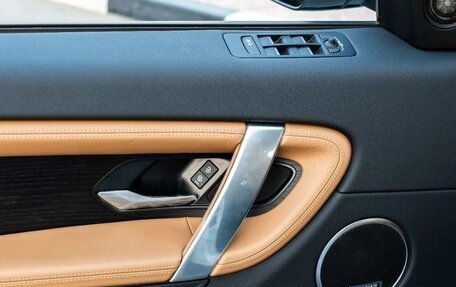 Land Rover Discovery Sport I рестайлинг, 2025 год, 7 390 000 рублей, 12 фотография