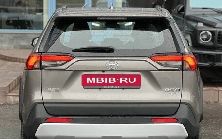 Toyota RAV4, 2025 год, 4 190 000 рублей, 6 фотография