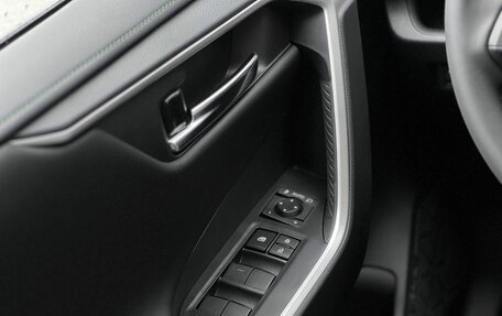 Toyota RAV4, 2025 год, 4 190 000 рублей, 17 фотография