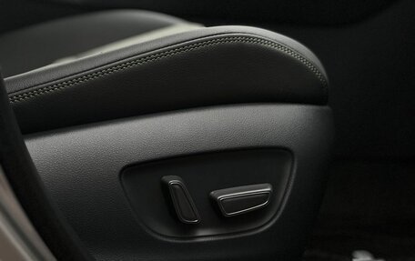 Toyota RAV4, 2025 год, 4 190 000 рублей, 21 фотография