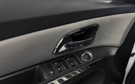 Chevrolet Cruze II, 2014 год, 930 000 рублей, 17 фотография