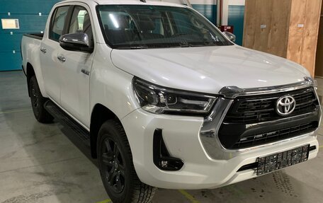 Toyota Hilux VIII, 2024 год, 6 000 000 рублей, 6 фотография